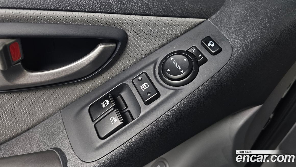 Hyundai The New Grand Starex Van 3-х местный (02.2021)