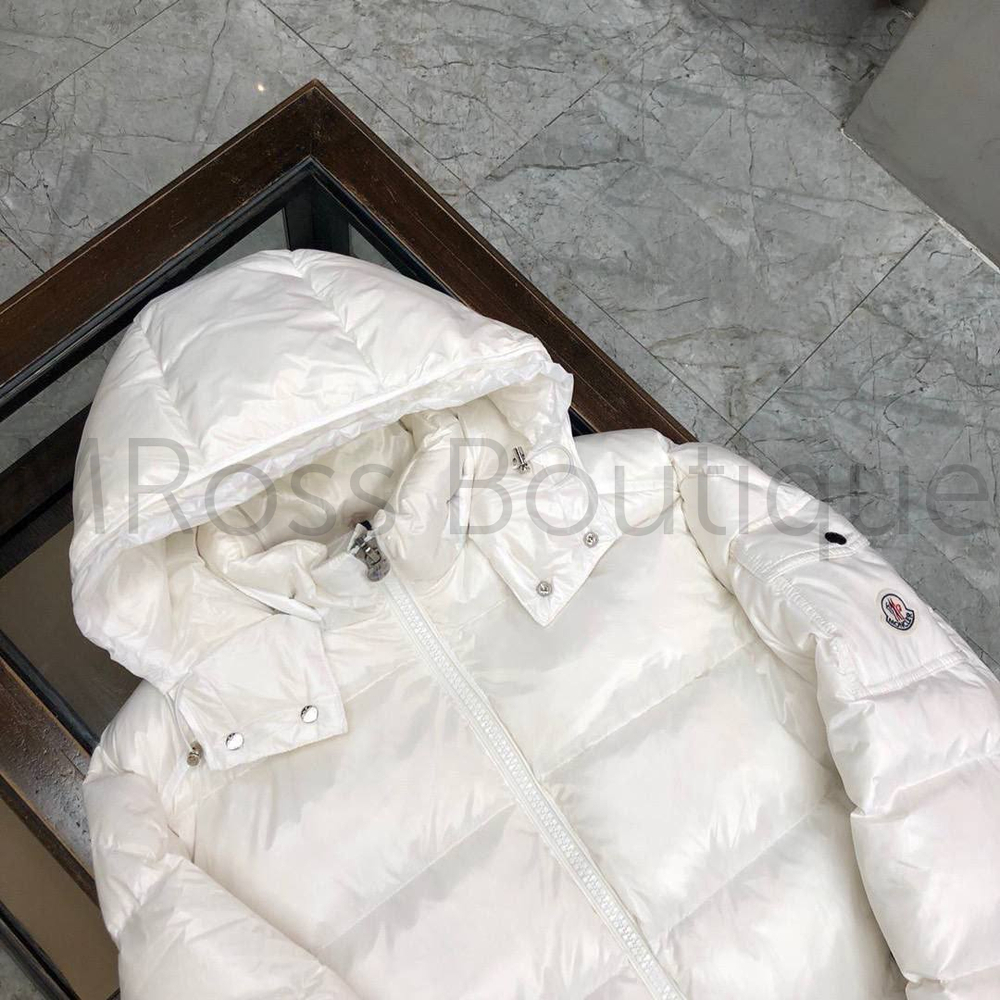 Белый пуховик Moncler Maya премиум класса