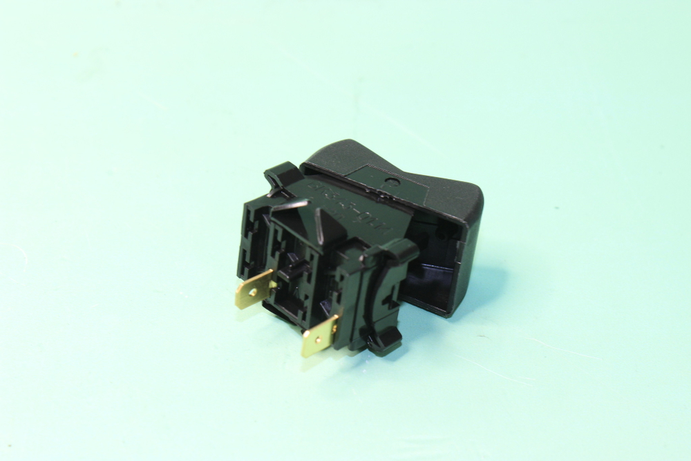 Выключатель-клавиша блокировки дифференциала