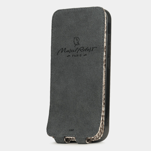 Чехол для iPhone 16 Pro кожаный, питон цвета натур