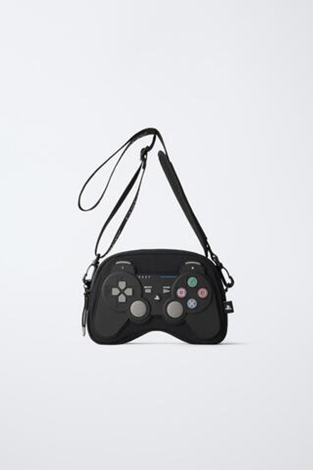 ZARA СУМКА С ПЛЕЧЕВЫМ РЕМНЕМ PLAYSTATION™, ЧЕРНЫЙ