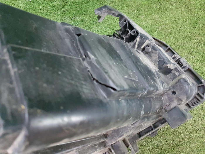 Битая Фара левая Mercedes B w246 (2014-2018) LED