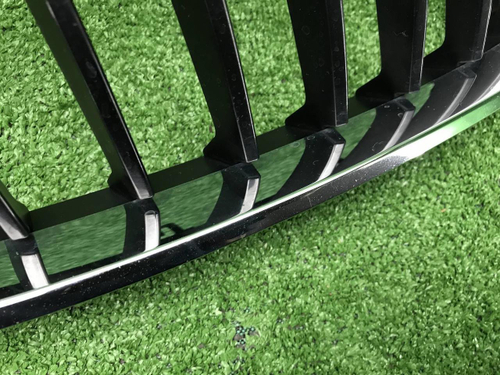 Решетка радиатора правая BMW 4er F32 (2013-2020)