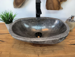 Раковина из речного камня RS-65780 46х30х15 из натурального камня