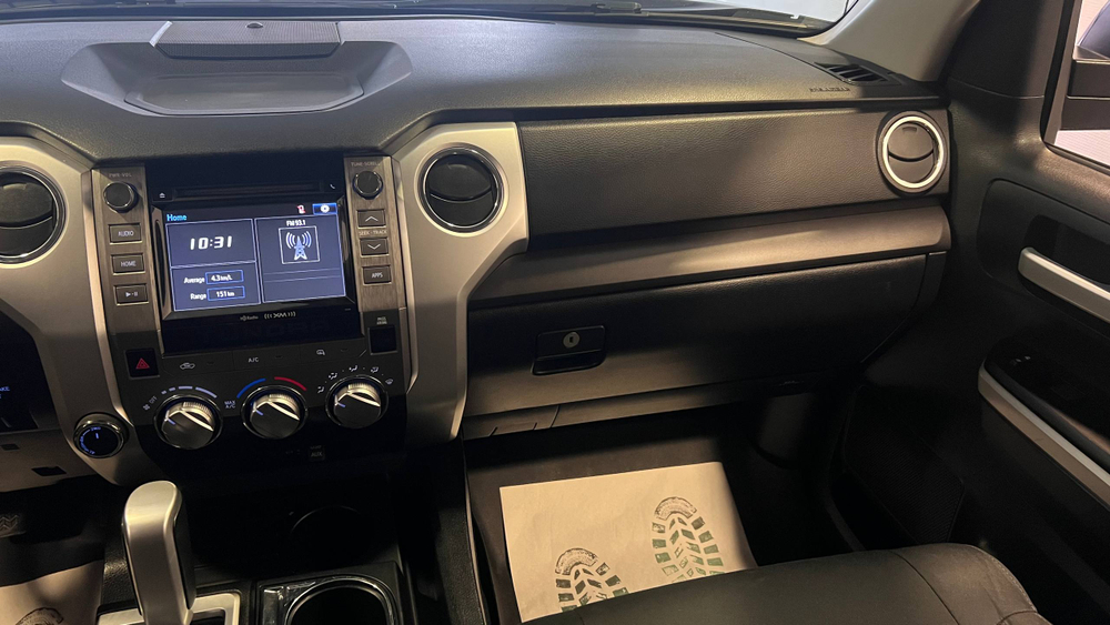 Toyota Tundra, 2017 год