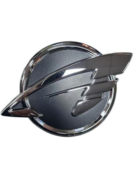 Эмблема багажника на Равон Р4