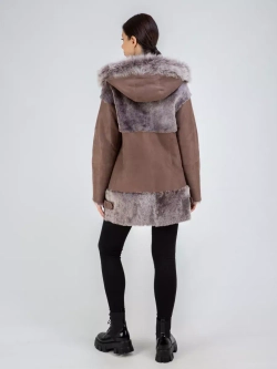 Дубленка зимняя с капюшоном натуральная