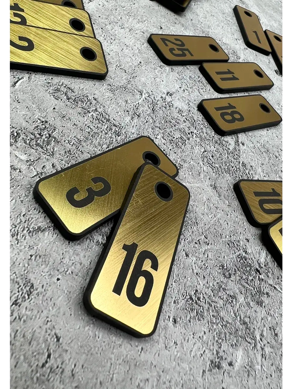 Номерки для гардероба 25 шт