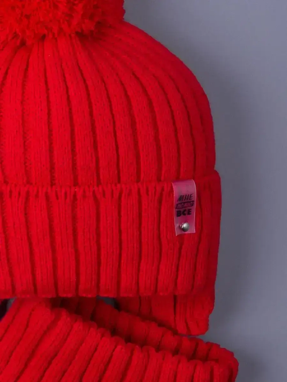 Шапка для девочки осенняя и снуд вязаные