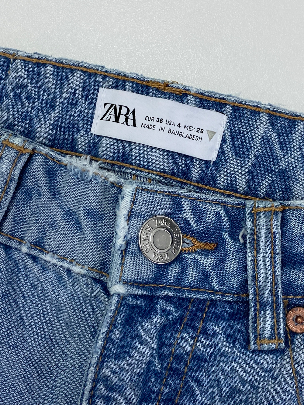 Джинсы Zara