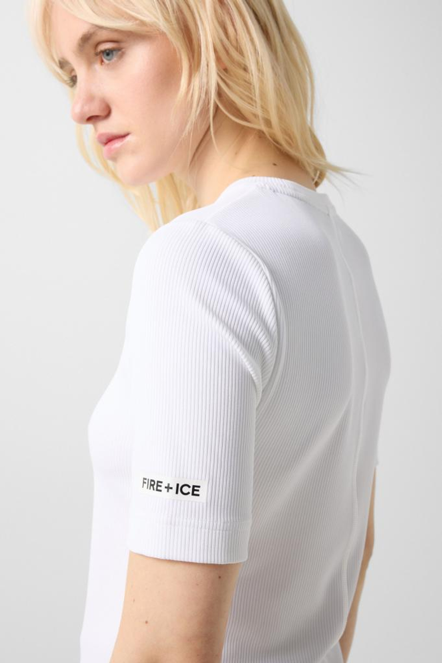 Футболка BOGNER FIRE+ICE ELKE в белом цвете