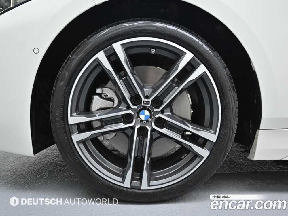 BMW 1 Series (F40) 120i M Sports (06.2021)