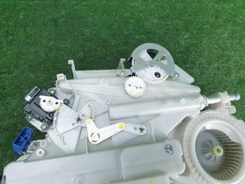 Корпус отопителя Toyota Land Cruiser 200 (2015-2021)