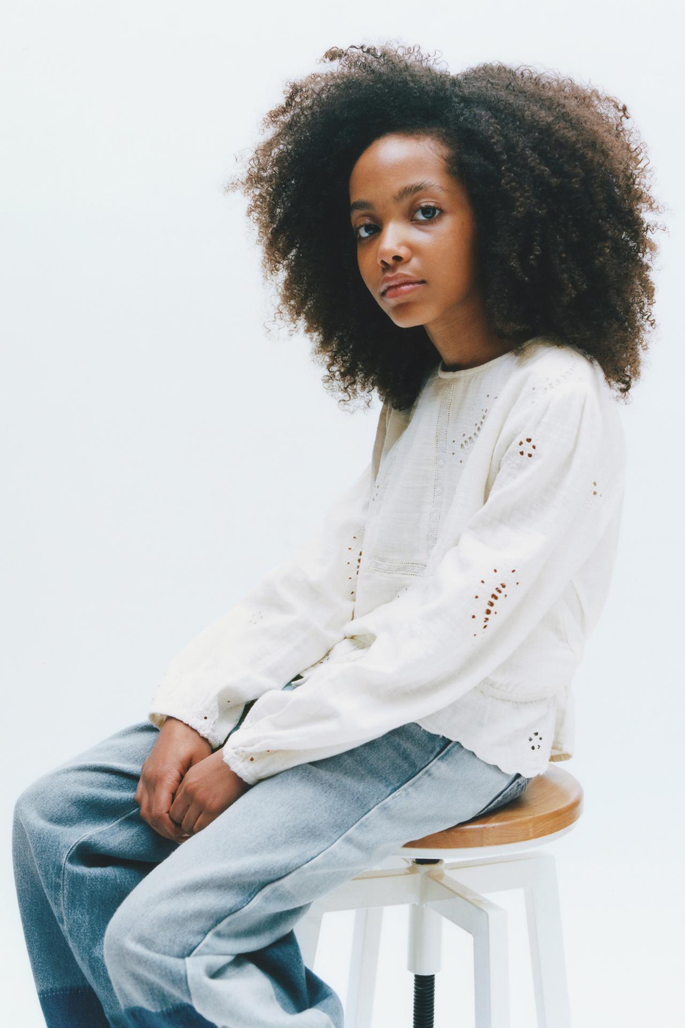 ZARA РУБАШКА С ВЫШИВКОЙ, ЖЕЛТОВАТО-БЕЛЫЙ