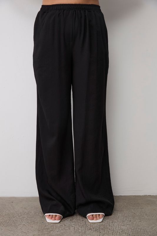Брюки на резинке из жатой вискозы, черный