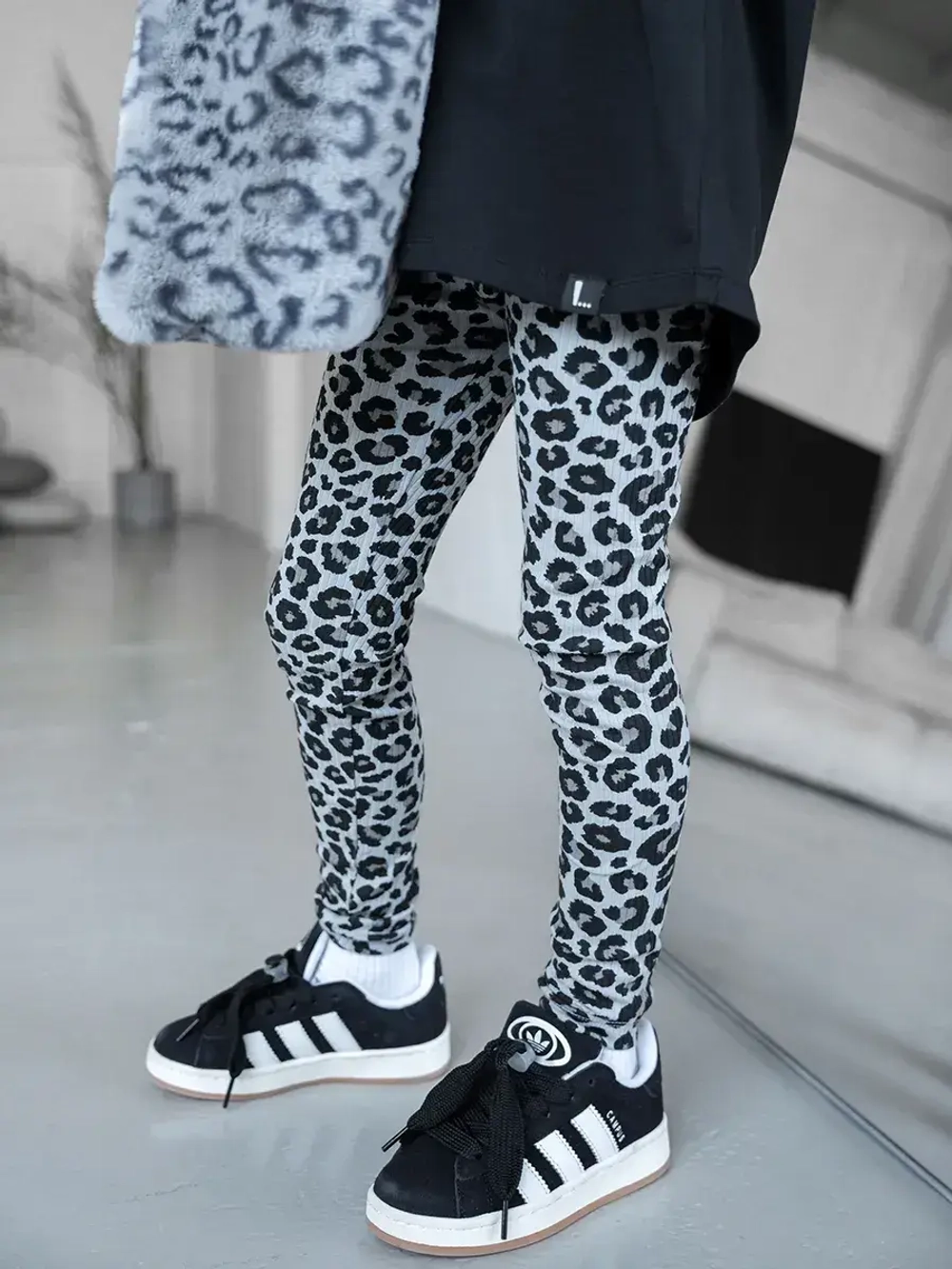 Костюм для девочки на осень