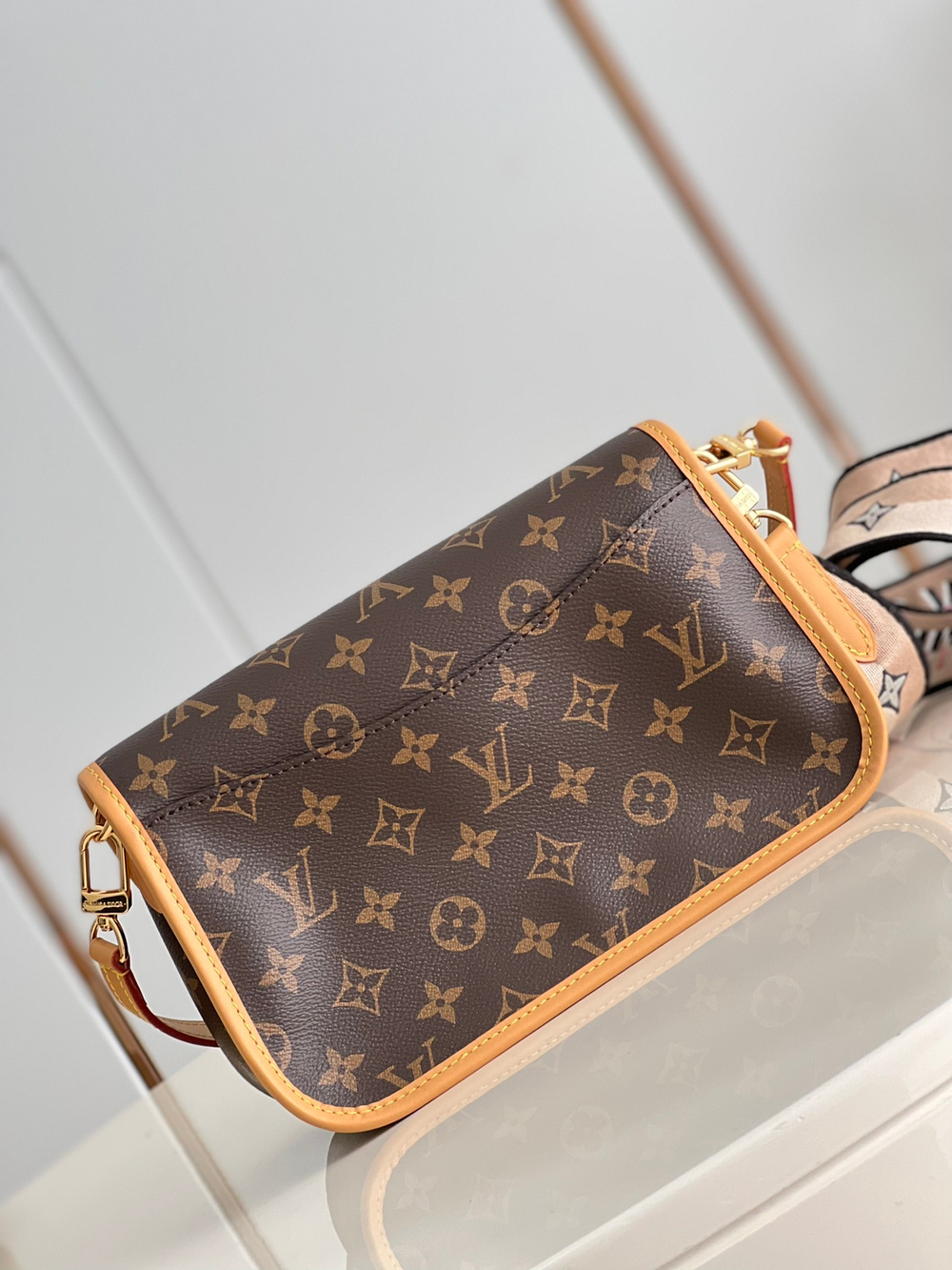 Louis Vuitton Diane