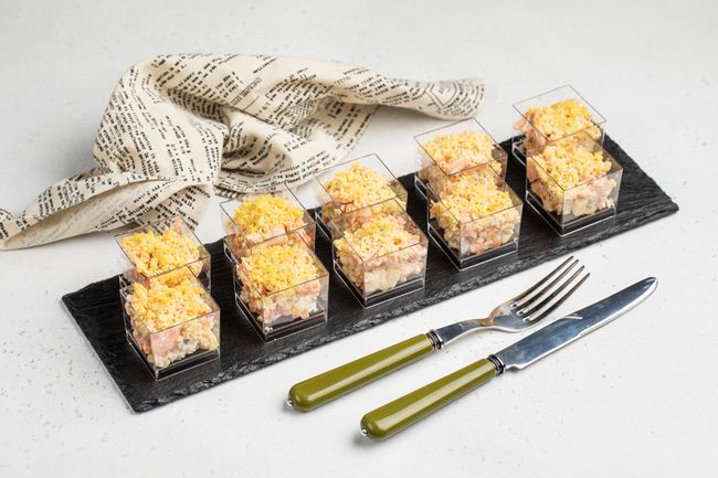 Веррин с салатом &quot;Мимоза&quot; с лососем, 12 шт.