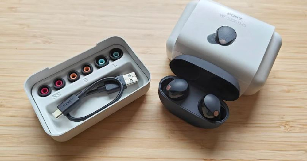 Sony wf 100 new arrivals