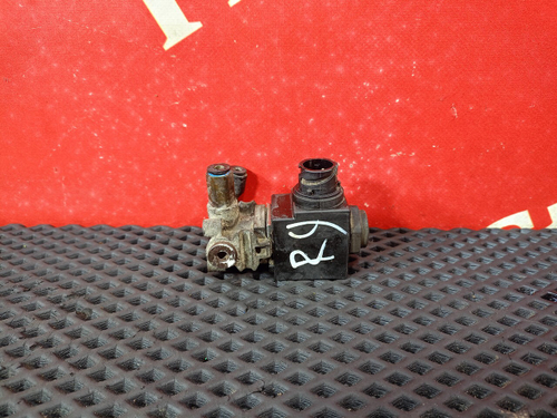 Клапан электромагнитный