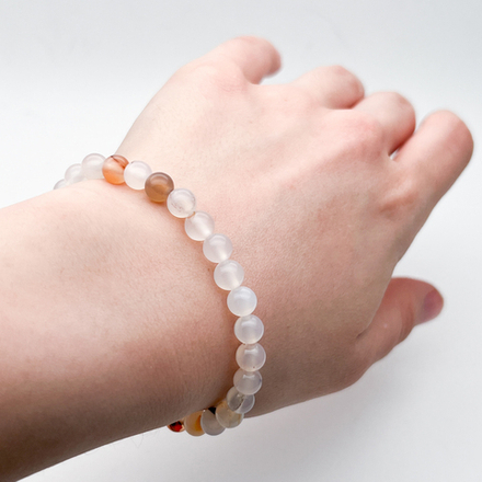 Браслет, халцедон, диаметр бусин 6 мм, размер 17 см