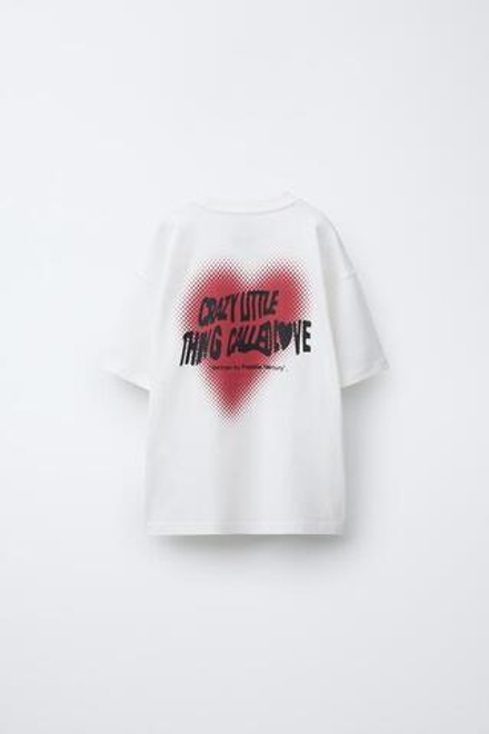 ZARA ФУТБОЛКА С НАДПИСЬЮ "CRAZY LITTLE THING CALLED LOVE" © FREDDIE MERCURY, БЕЛЫЙ