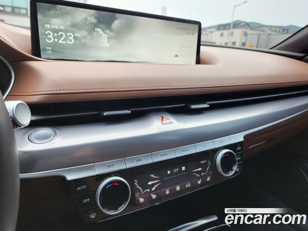 Genesis G80 (RG3) Бензин 2.5 Turbo 2WD (04.2021)