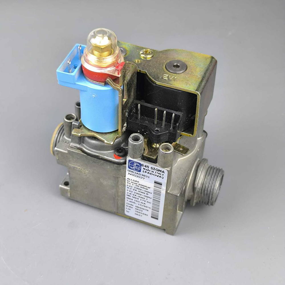 Б/У Газовый клапан для котлов Vaillant арт. 0020122908