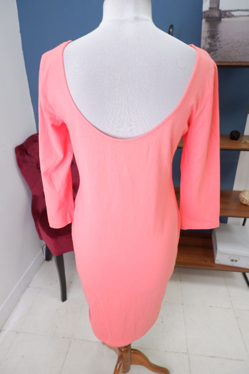 Платье H&M нежного цвета 48 размер