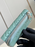 Louis Vuitton Slender Pilot