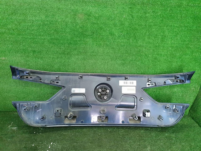 Накладка крышки багажника BMW X2 F39 (2017-2023)