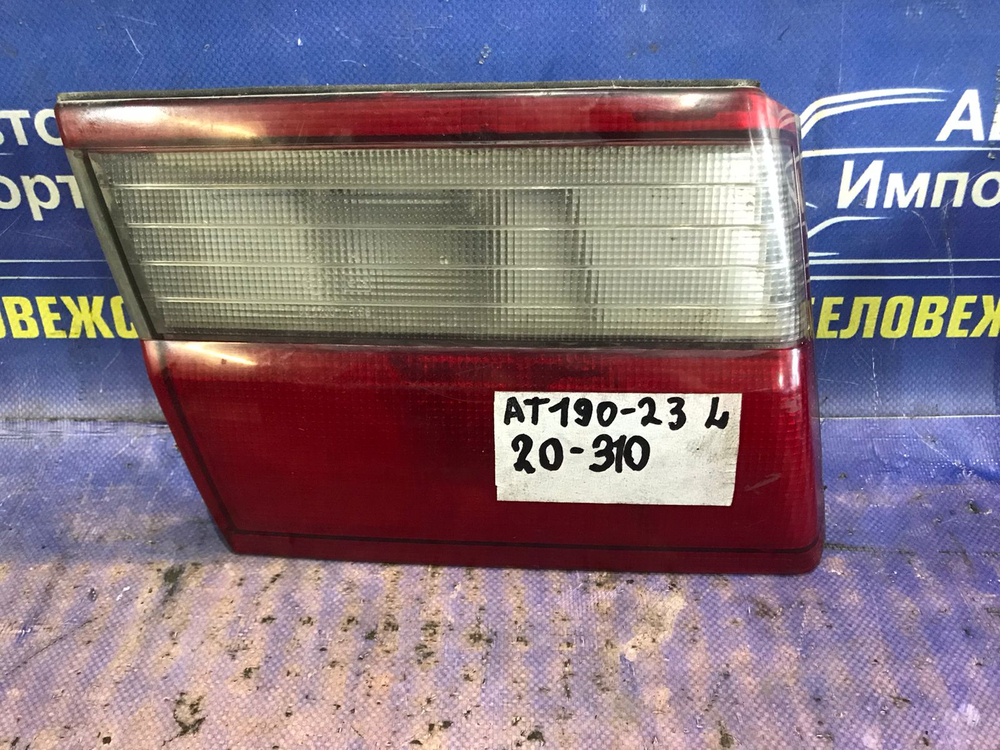 Вставка багажника левая TOYOTA CARINA E 1997