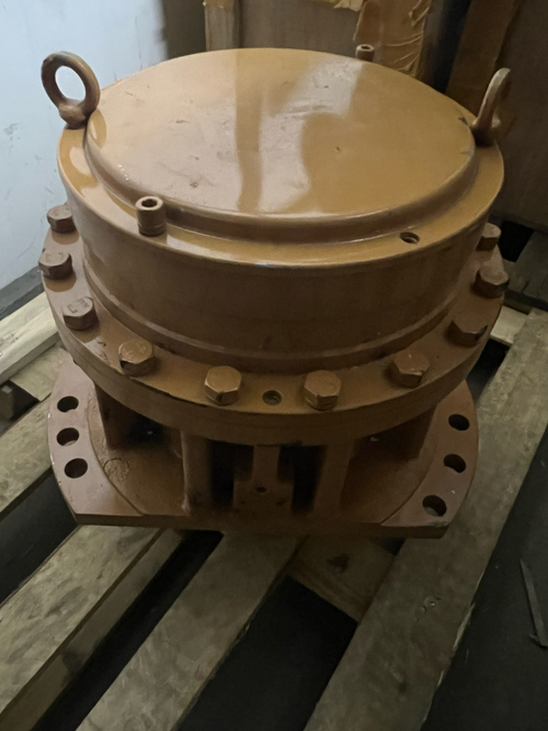 Редуктор поворота Komatsu PC200-7