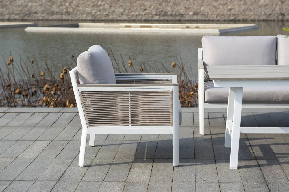 "Сан Ремо" кресло плетеное из роупа садовое, каркас алюминий белый, роуп бежевый, ткань бежевая