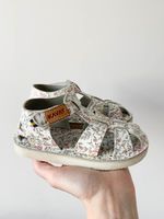 Сандалии Kavat