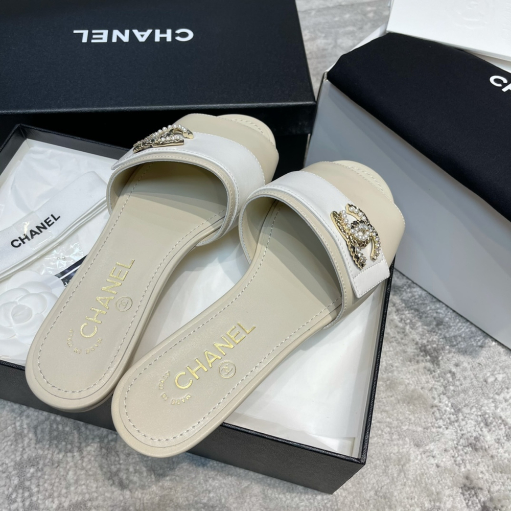 Chanel Slides