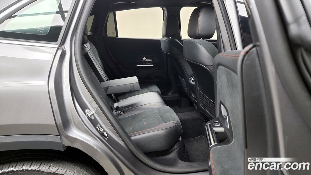 Mercedes-Benz GLA-Class H247 GLA250 4MATIC (03.2022)