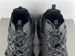 Balenciaga Track Sneaker 736330-W3SKC-0102
