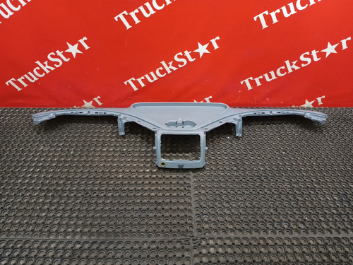 Панель салона передняя