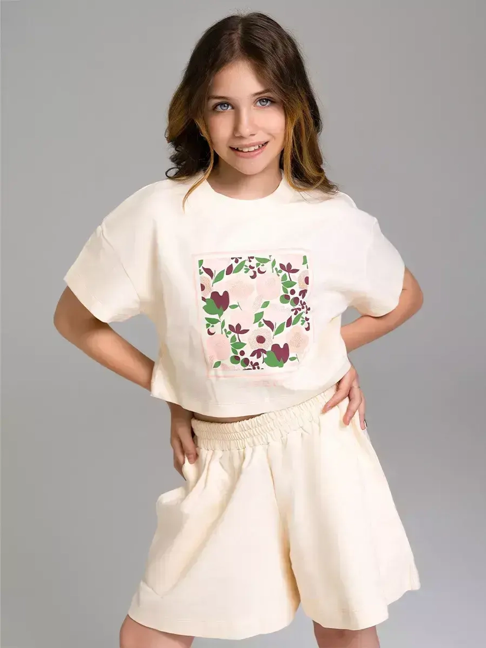 Костюм для девочки, футболка и шорты