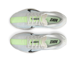 Кроссовки для бега женские Nike Pegasus Plus W Черно-Белый