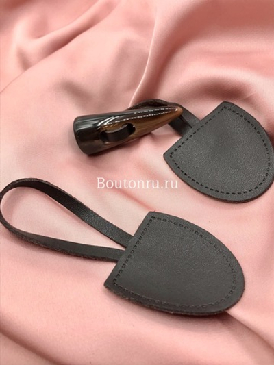 Застежка клевант из натуральной кожи коричневая (под рог)