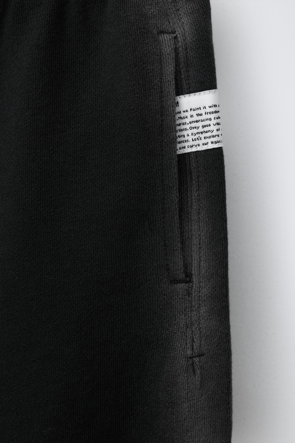 ZARA КОМФОРТНЫЕ ШОРТЫ, ЧЕРНЫЙ