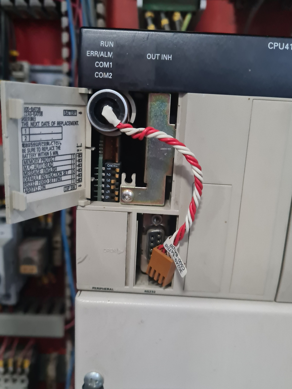 Замена батареи для контроллеров OMRON CPU41-V1