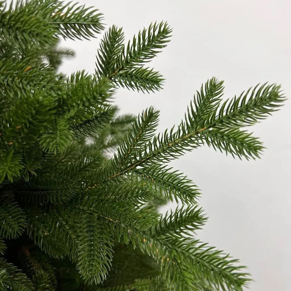 Ель искусственная «Рейна» (Литая хвоя) 210 см / 2,1 м