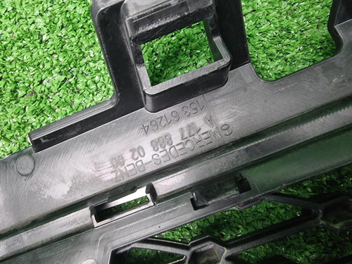 Решетка радиатора Mercedes A W177 (2018-2022)