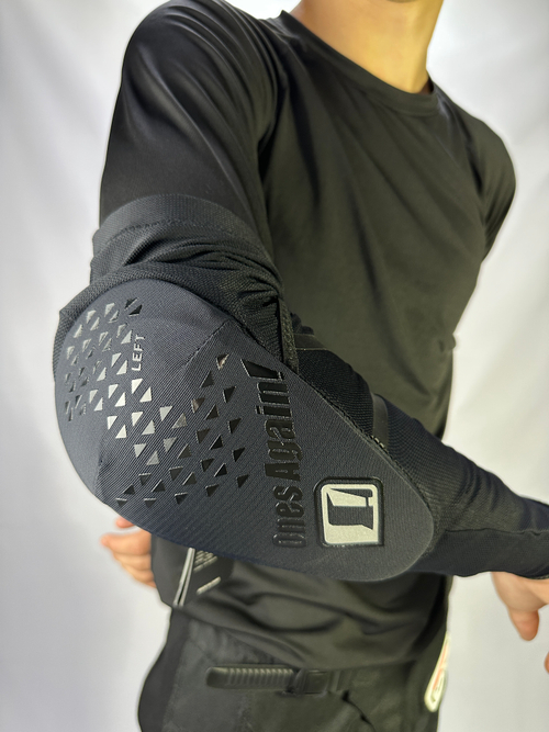 Защита локтей Ones Again