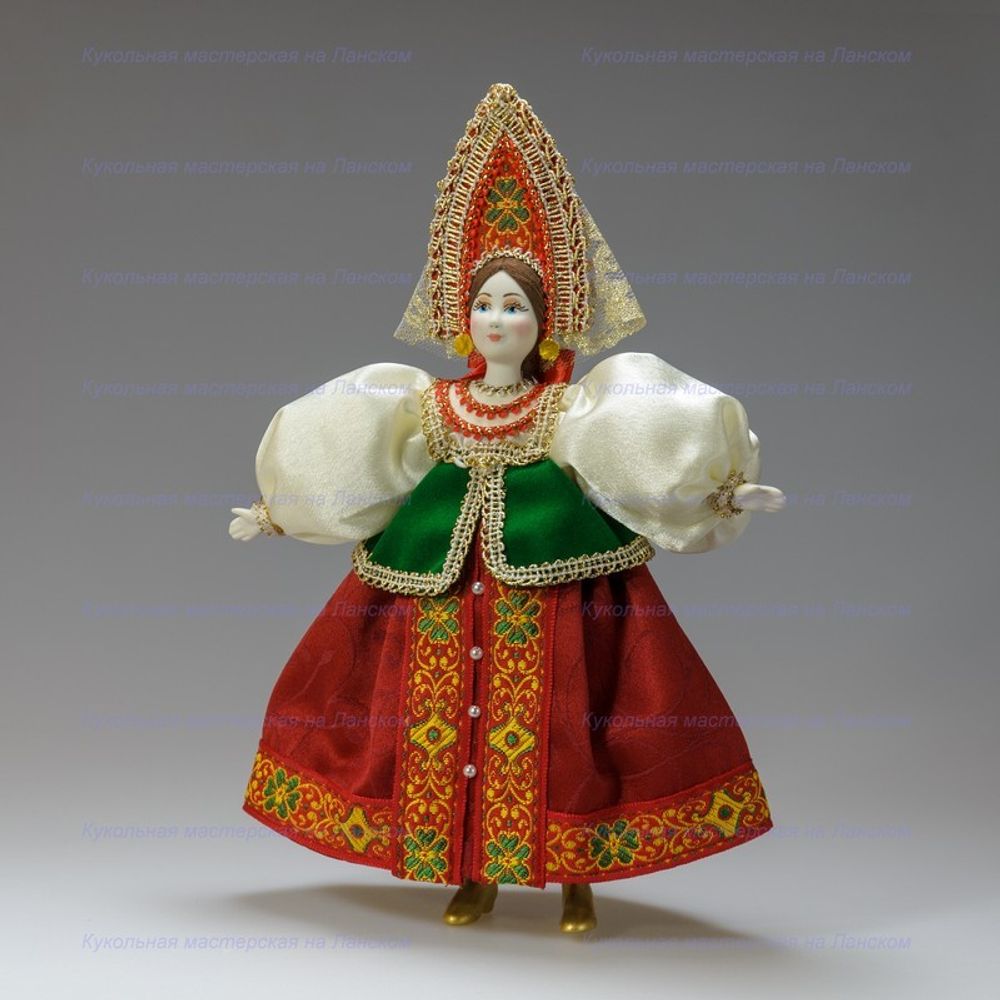 Кукла в костюме русского Севера