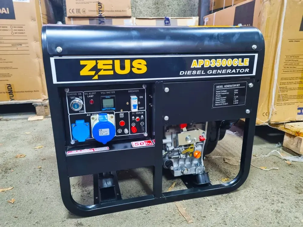 Дизельный генератор Zeus APD 3500 CLE 3 кВт с электростартером. В комплекте аккумулятор, колеса и набор фильтров для 1-го ТО