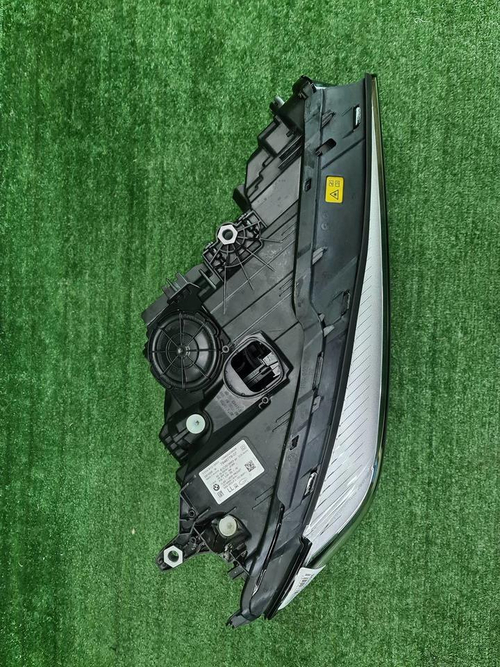 Фара правая BMW 7er G11 G12 (2019-2022) Laser